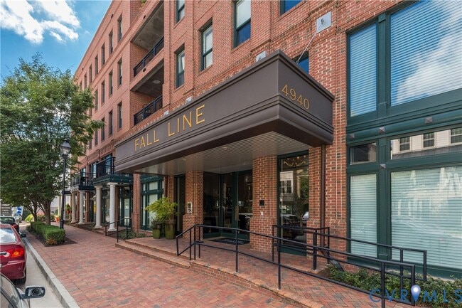 Building Photo - 4940 Old Main St