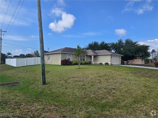 Building Photo - 402 Gleason Pkwy Rental