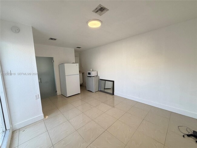 14203 SW 153rd Terrace Unidad A