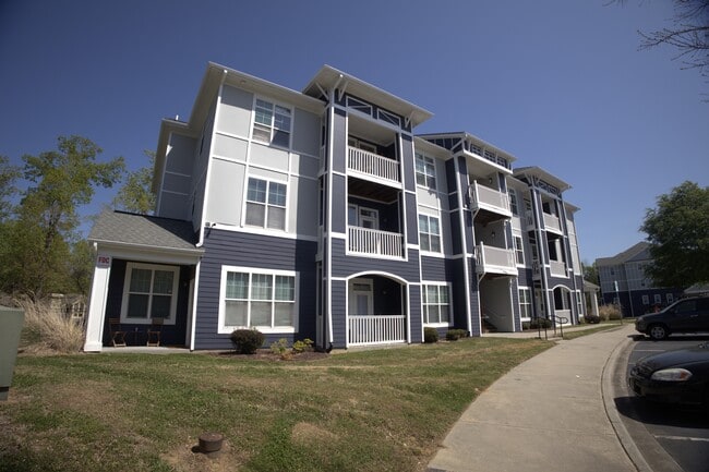 Building Photo - Walden Station Apts