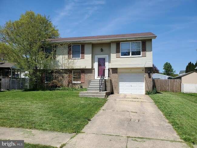 Building Photo - 27 Harkfort Rd