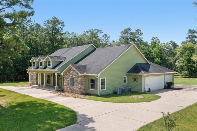 Photo - 232 County Rd 633