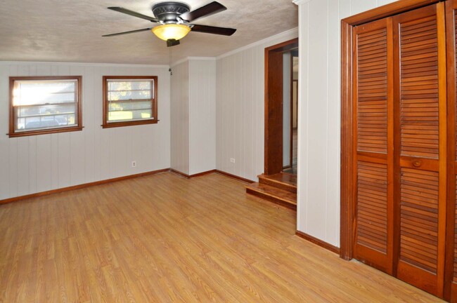 Photo - 3 BR Home in Madison Heights Available Immediately