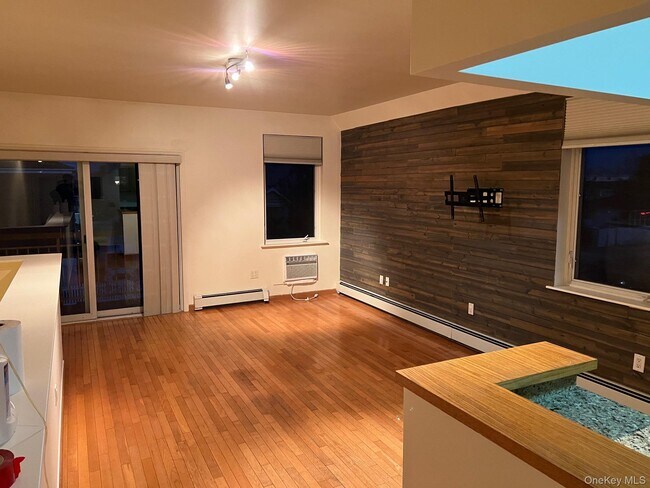 Photo - 217 Graff Ave Unit 2