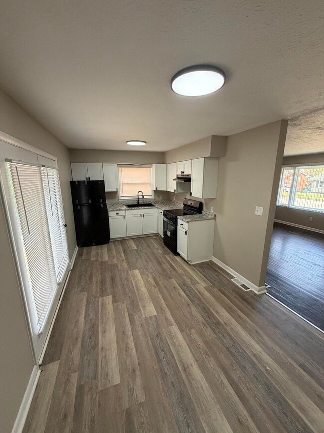 Building Photo - 2477 Wanda Way