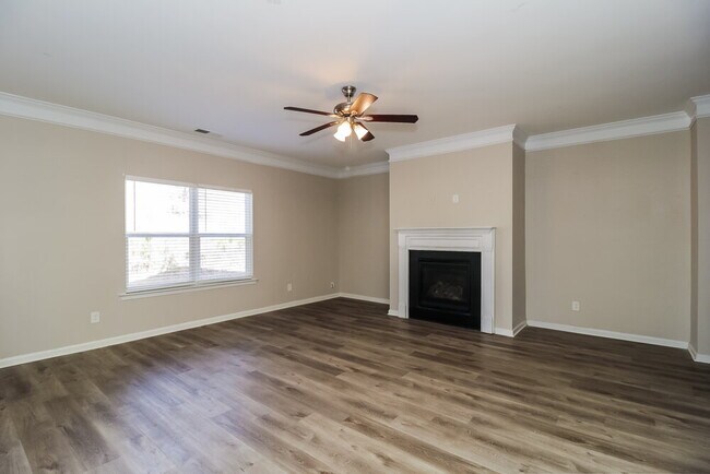 Photo - 330 Persian Ivy Way