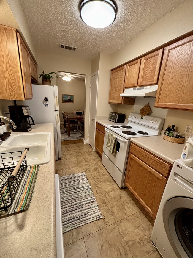 Photo - 103 Fenway Loop Unit 101