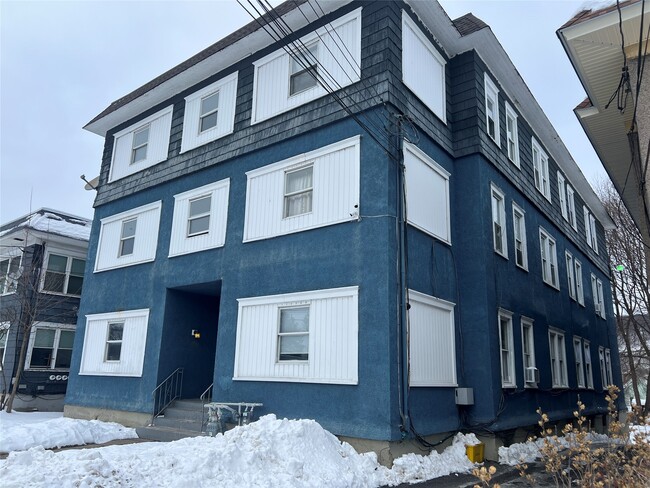 Photo - 272 Main St Unit 4R