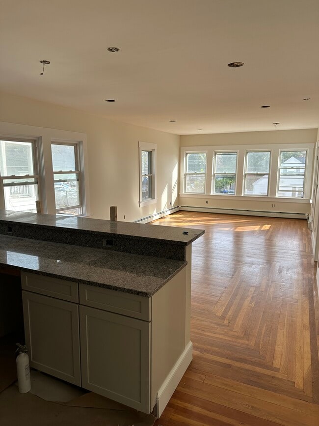 Photo - 178 Hillside Ave Unidad 1