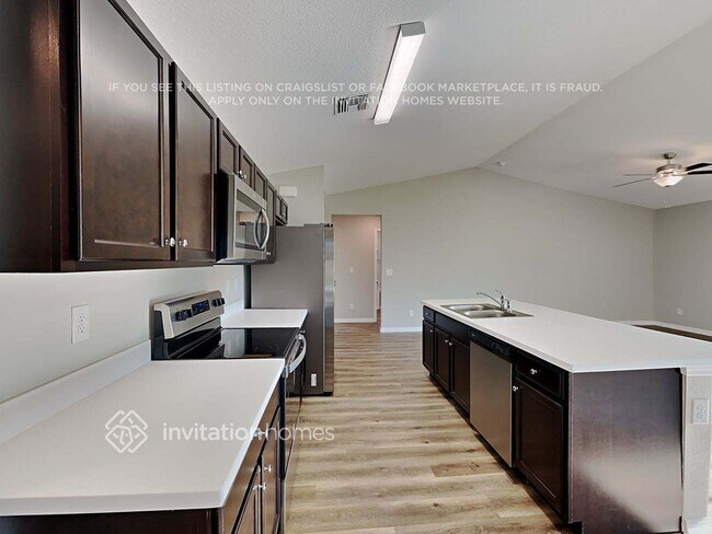 Photo - 319 SW 11th Pl