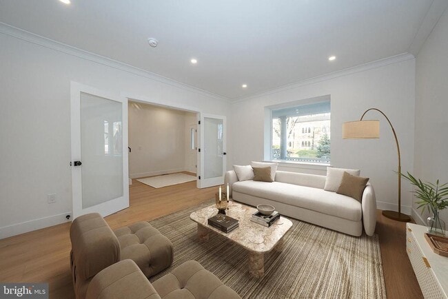 Photo - 314 N Essex Ave