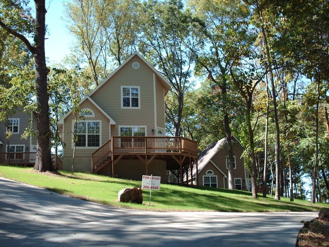 Cabaña - Moonlight Cottages, Duplex and Townhomes