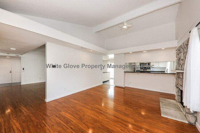 Photo - Spacious 4-Bedroom Tustin Home with Solar, Citrus Trees & Gas Fireplace