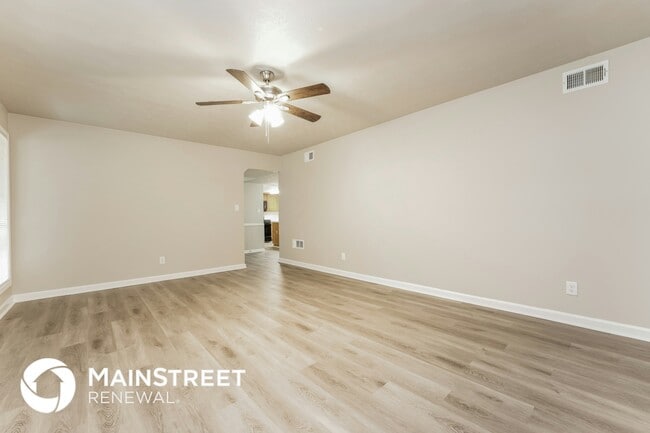 Photo - 103 Parkview Dr