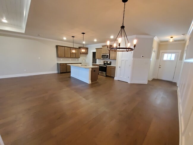 Photo - 115 Harvester Dr