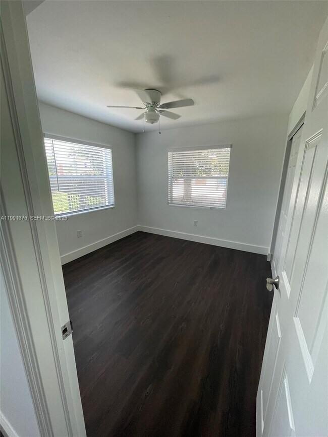 Photo - 1864 NW 24th St Unit 4