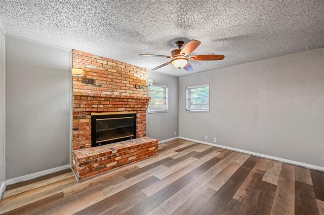 Photo - 4900 Hope St