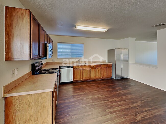 Photo - 9833 Sparrow Hawk Lane