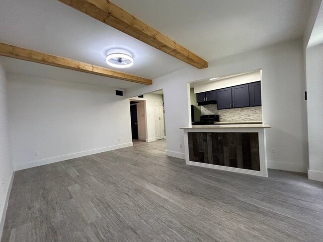 Photo - 1010 S Wayside Dr Condo Unit 609