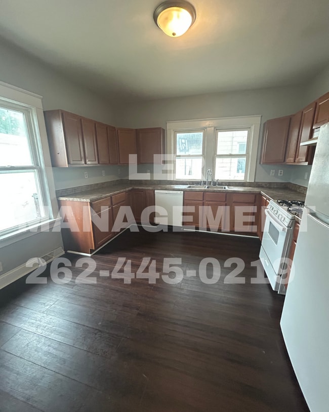 Photo - 7324 38th Ave Unit Front