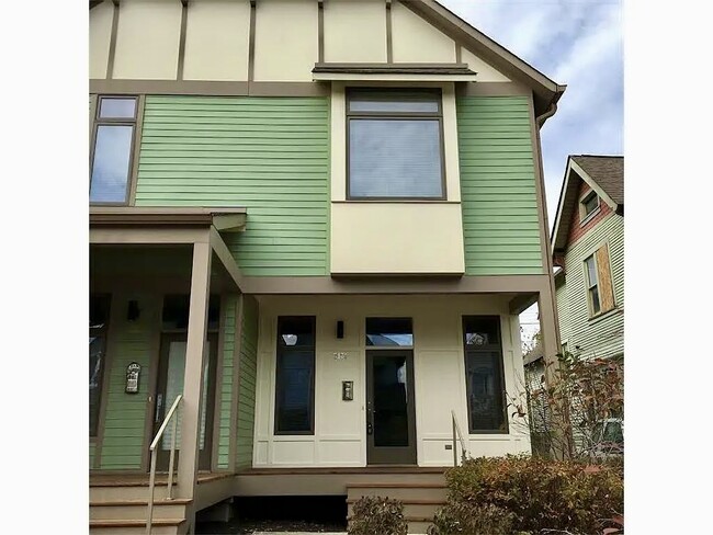 Photo - 2134 N Pennsylvania St House
