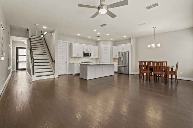 Photo - 10972 Hewitt Cliff Ln