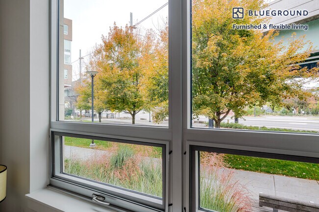 Photo - 5 Glassworks Ave Unit FL1-ID1246