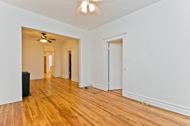 Photo - 1037 S Racine Ave Unit 2R