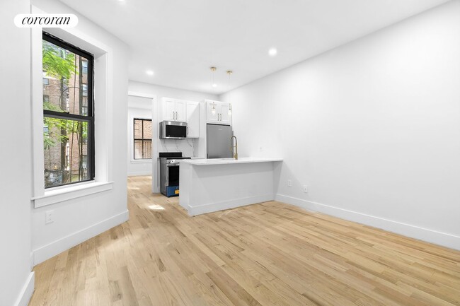 Building Photo - 202 W 96th St Rental