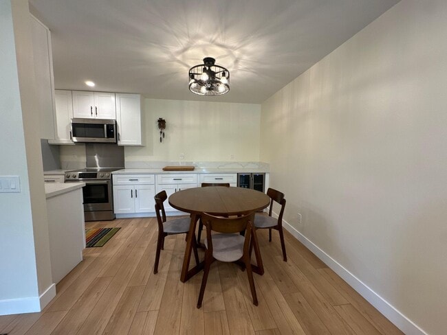 Photo - Move in ready Condo!