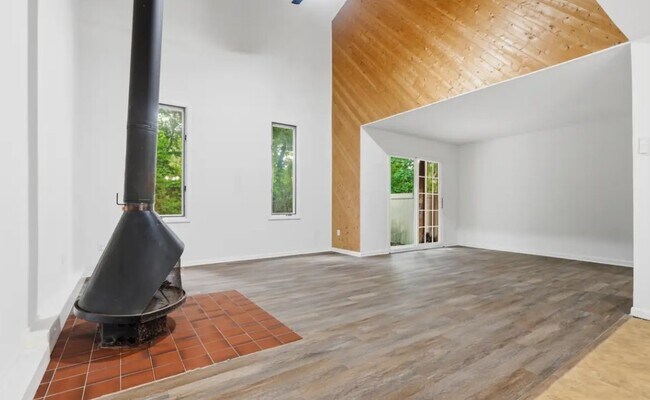 Photo - 308 Cutty Ct