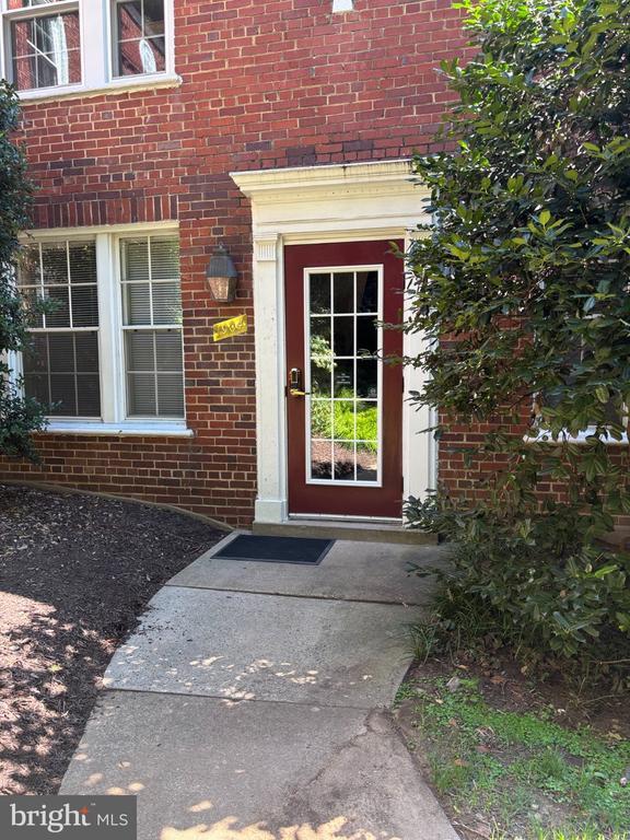 1904 N Rhodes St Unit 56