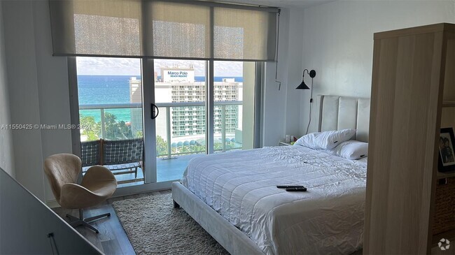 Building Photo - 19370 Collins Ave Rental