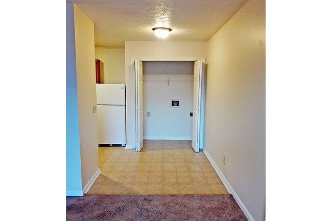 Photo - CAMBRIDGE POINTE