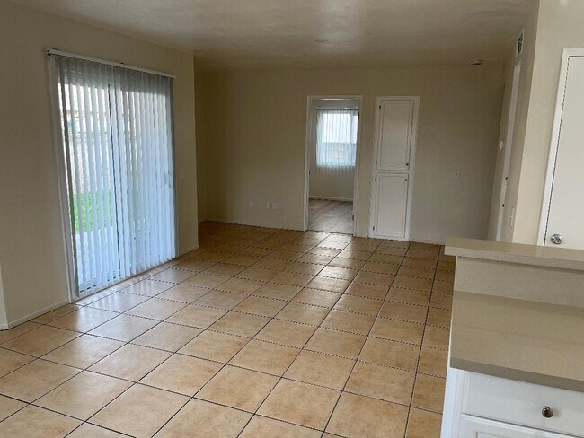 Living Room - 8681 La Salle St Unit 2