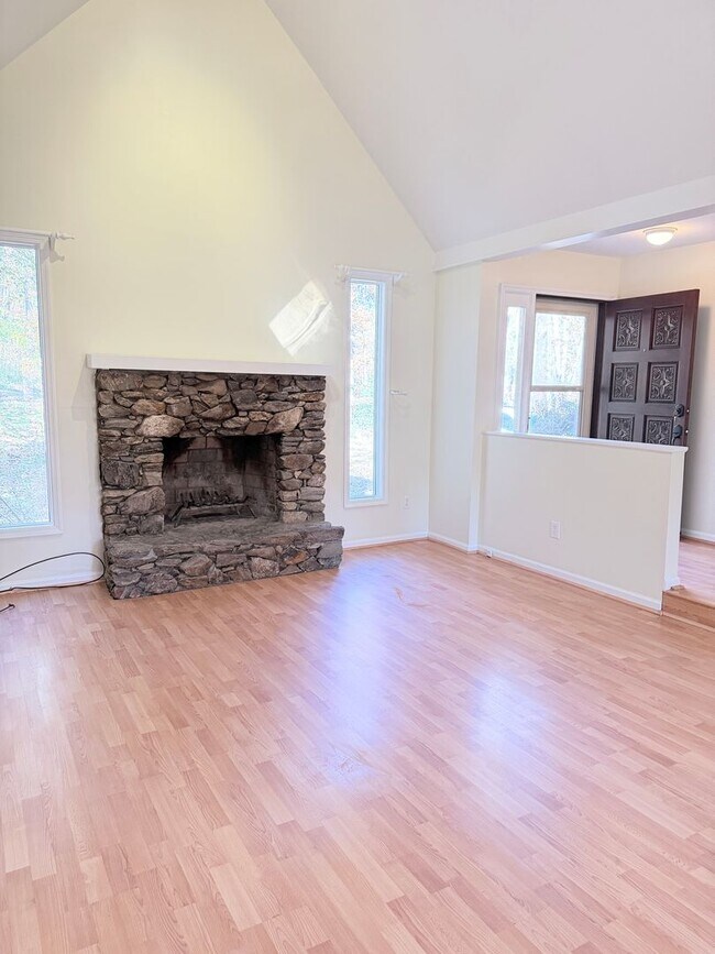 Photo - North Asheville, Private home with wooded ...