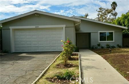 Photo - 4439 Van Noord Ave