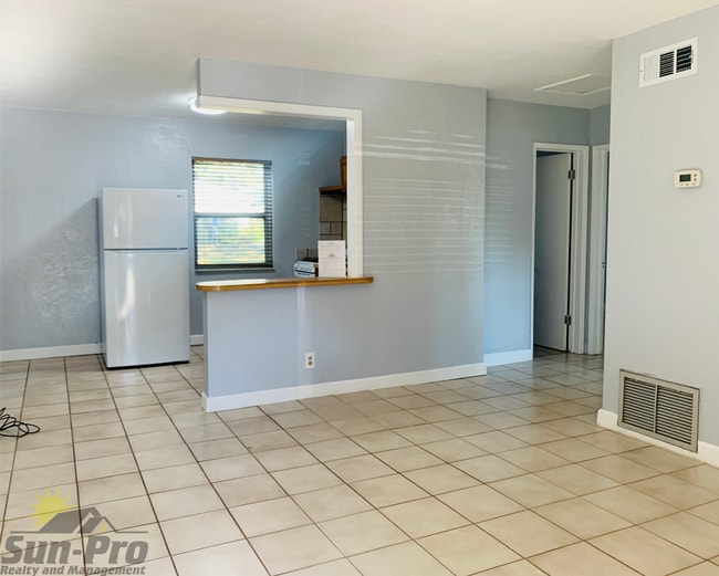 Photo - 3307 Saxon Dr