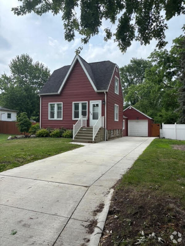 Building Photo - 35517 Booth St Rental