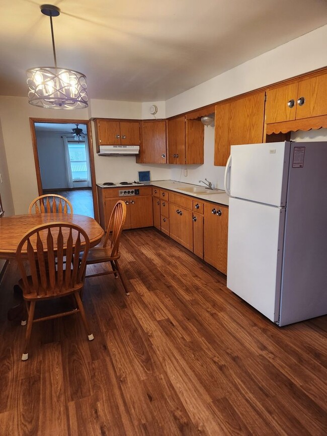 3 bedroom 1 bath upper level unit in Pierz - 3 bedroom 1 bath upper level unit in Pierz House