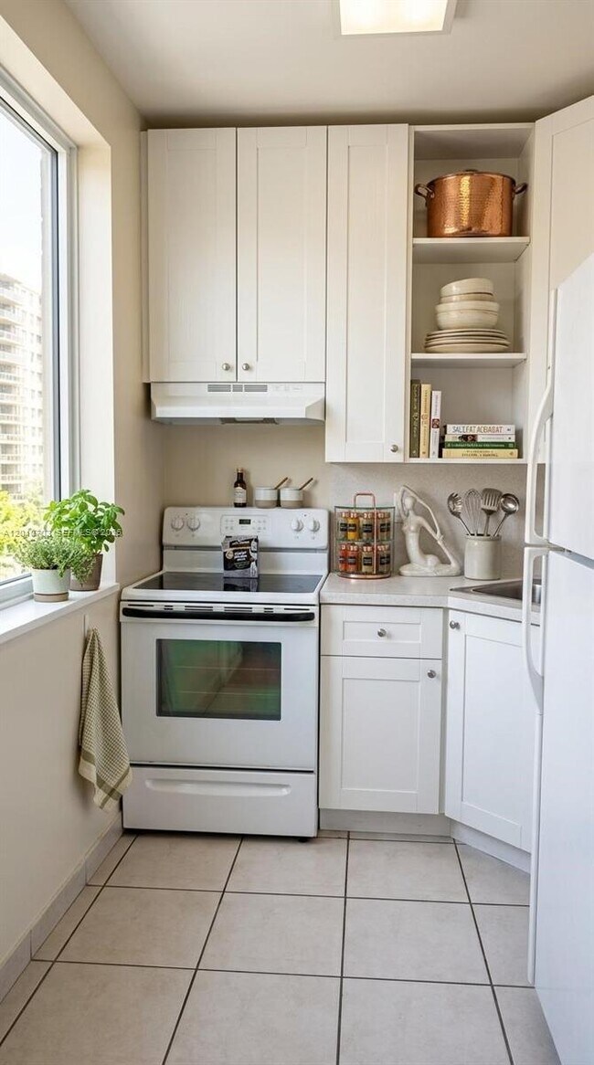 Photo - 666 W 81st St Unit 316