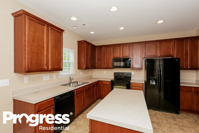 Photo - 3009 Streamlet Way