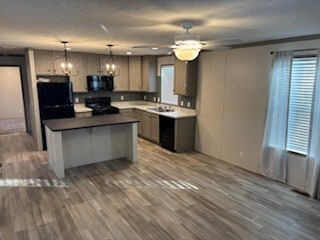 Building Photo - 349 Stratford Ct