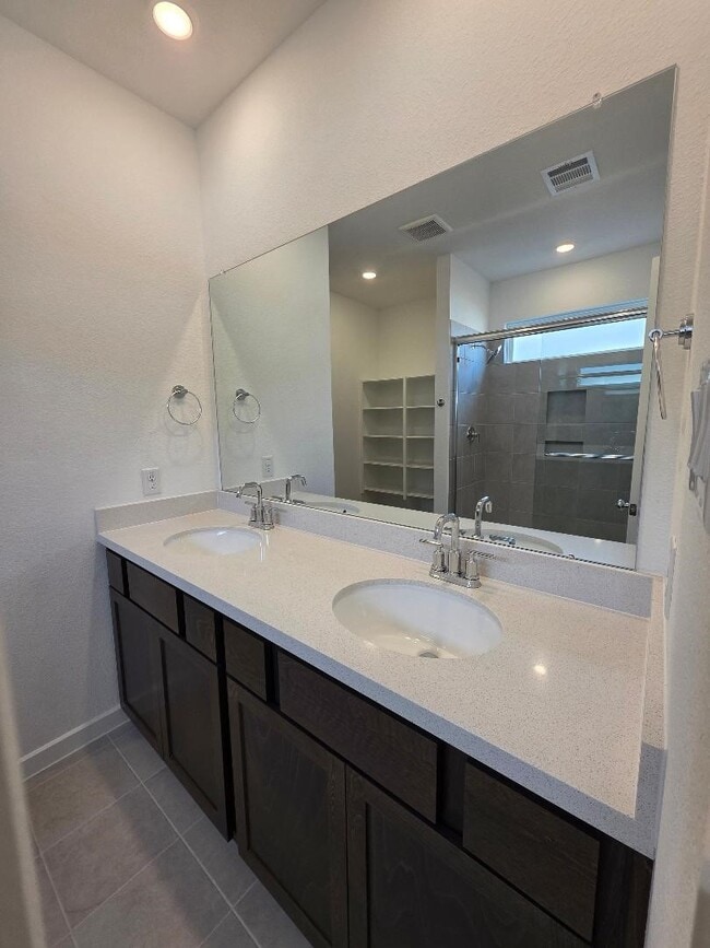 Building Photo - 18218 Hibiscus Crescent