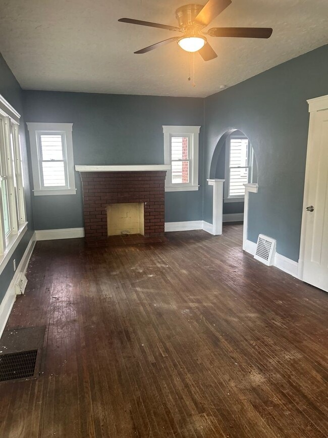 Photo - 3bd Single Elyria Section 8