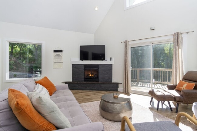 Photo - Candler Rental!