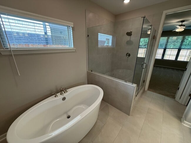 Photo - 592 Holden Dr