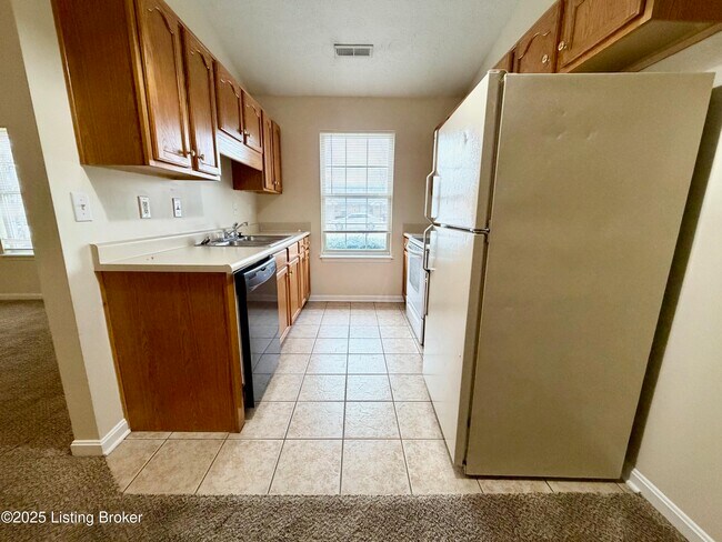 Photo - 220 Harrison St Unidad 2