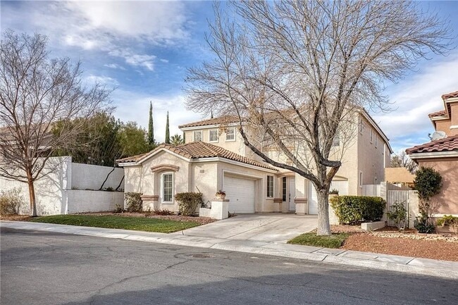 Photo - Discover this Gem w/sparkling pool & spa!