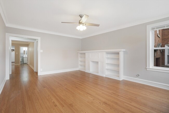 Photo - 5746 N Maplewood Ave Unit 1